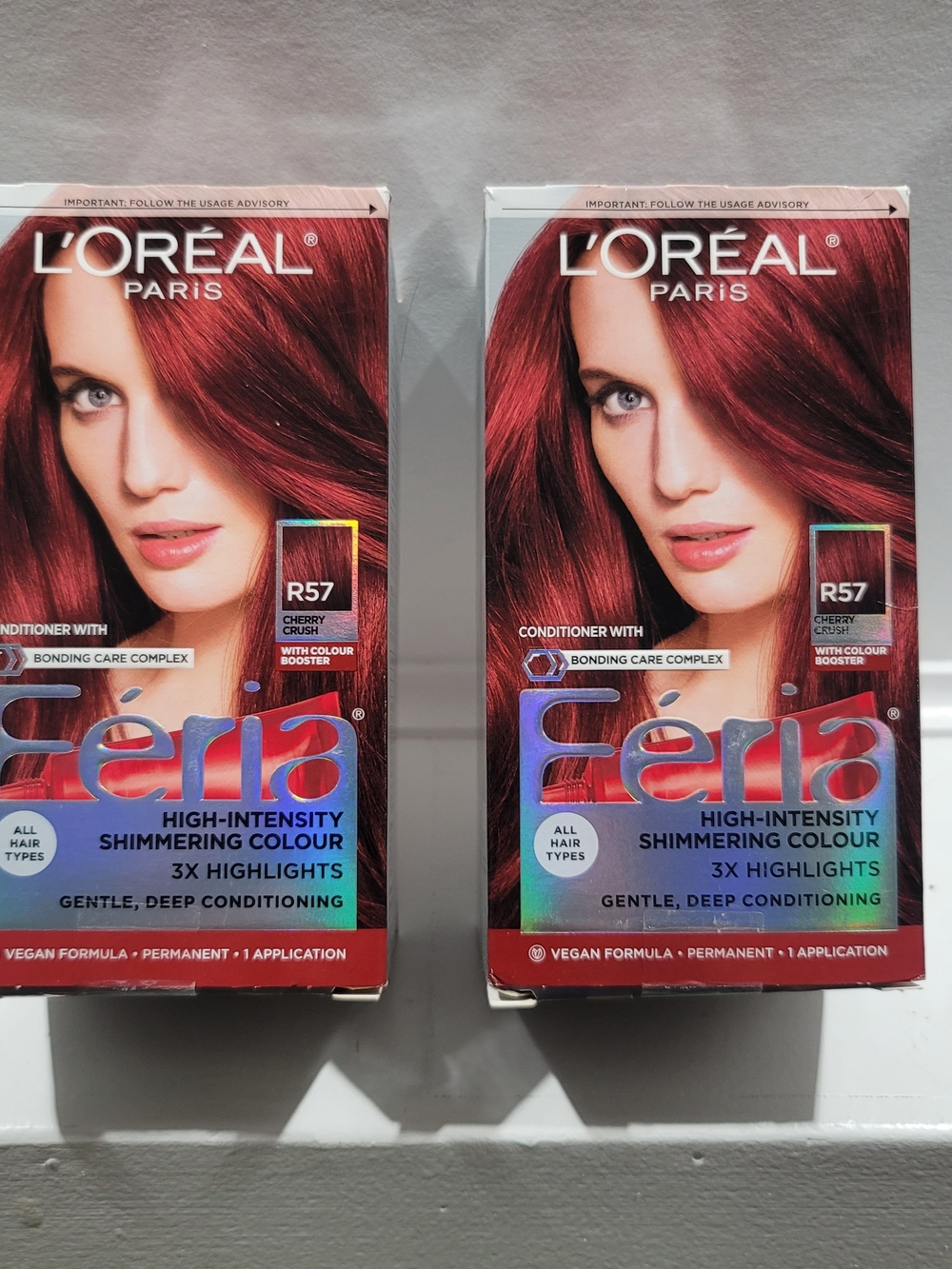 Feria High-Intensity Shimmering Colour R57 Cherry Crush - Red